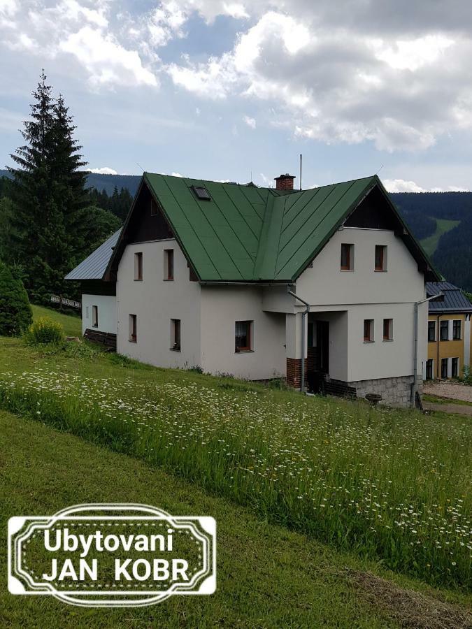 Špindlerŭv MlýnU Kobru公寓 外观 照片