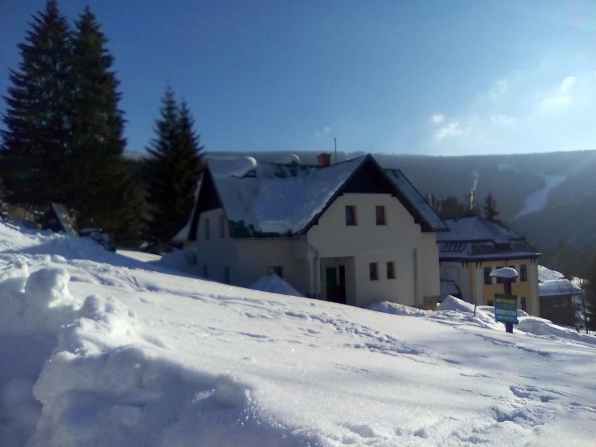 Špindlerŭv MlýnU Kobru公寓 外观 照片